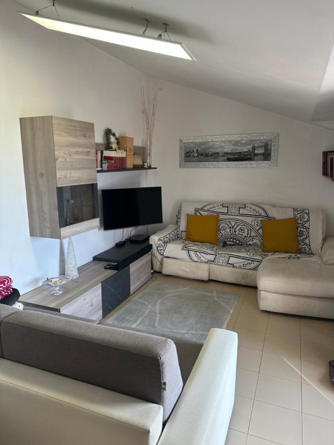 Appartement Relax Sea View Attic à Quartu SantʼElena Extérieur photo