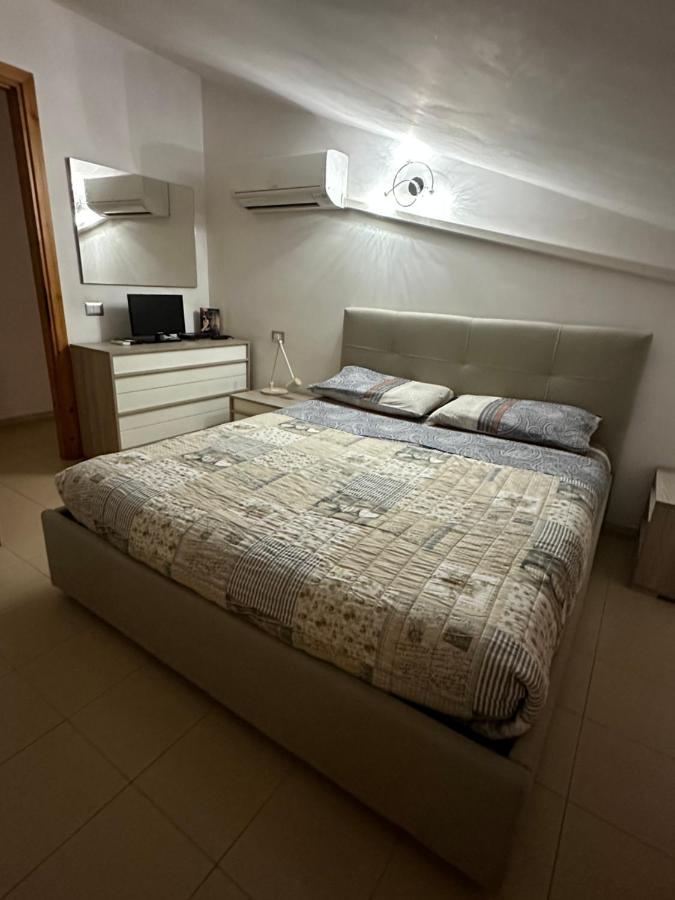 Appartement Relax Sea View Attic à Quartu SantʼElena Extérieur photo