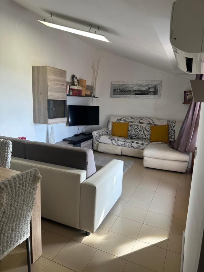 Appartement Relax Sea View Attic à Quartu SantʼElena Extérieur photo